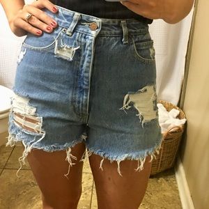 Guess by Georges Marciano Jean Shorts 26